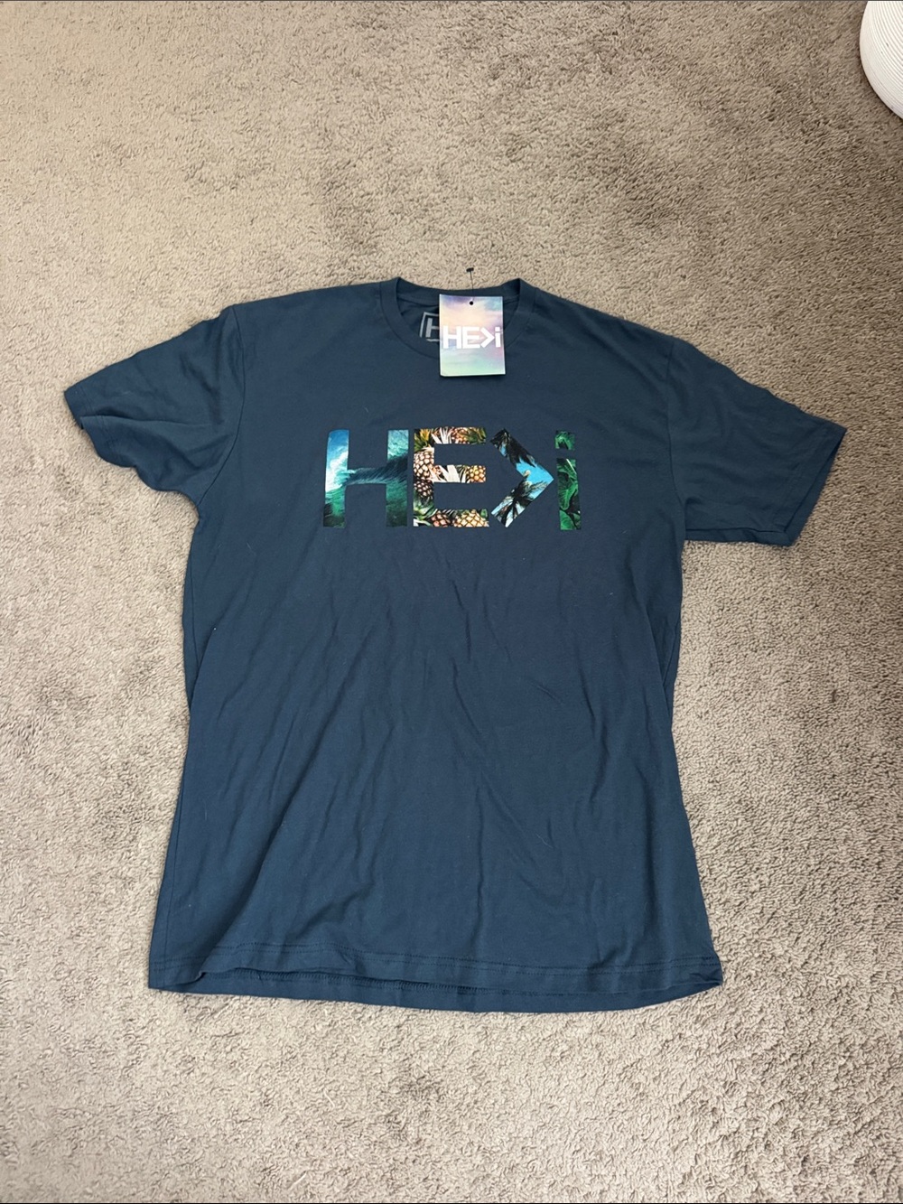 NWT Heki tshirt, size- x large